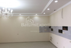 ბინა 73 კვ/მ - იურიევსკაია, Batumi, საქართველო
