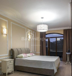 ბინა 140 კვ/მ - იურიევსკაია, Batumi, საქართველო