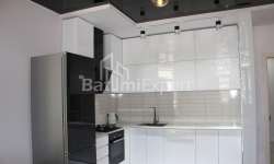 ბინა 3-ოთახი 80 კვ.მ - ზურაბა გორგილაძე, Batumi