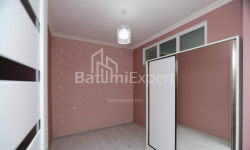 ბინა 81 კვ/მ - შერიფ ხიმშიაშვილი, Batumi, საქართველო