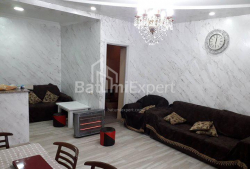 ბინა 88 კვ/მ - იურიევსკაია, Batumi, საქართველო