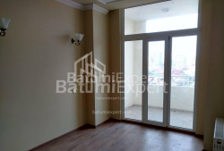 ბინა 75 კვ/მ - პეტრა მელიქიშვილი, Batumi, საქართველო