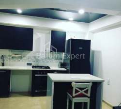 ბინა 80 კვ/მ - მეფე ფარნავაზ, Batumi, საქართველო