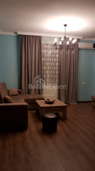 ბინა 90 კვ/მ - ზვიადა გამსახურდია, Batumi, საქართველო