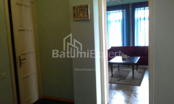 ბინა 80 კვ/მ - შერიფ ხიმშიაშვილი, Batumi, საქართველო