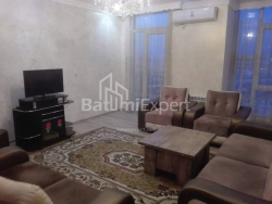 ბინა 90 კვ/მ - ალექსანდრა პუშკინი, Batumi, საქართველო
