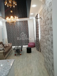 ბინა 58 კვ/მ - ნიკო ფიროსმანი, Batumi, საქართველო