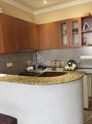 ბინა 34 კვ/მ - მეფე ფარნავაზ, Batumi, საქართველო