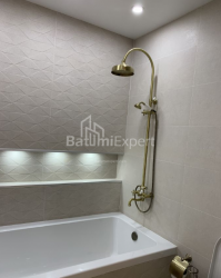ბინა 82 კვ/მ - ექვთიმე თაყაიშვილი, Batumi, საქართველო