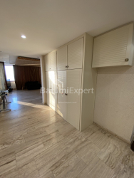 ბინა 250 კვ/მ - შერიფ ხიმშიაშვილი, Batumi, საქართველო
