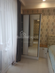 ბინა 68 კვ/მ - ვახტანგ გორგასალი, Batumi, საქართველო