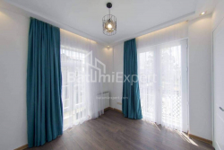 კერძო სახლი 170 კვ/მ - აეროპორტის გზატკეცილი, Batumi, საქართველო