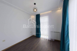 კერძო სახლი 170 კვ/მ - აეროპორტის გზატკეცილი, Batumi, საქართველო