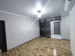 ბინა 71.5 კვ/მ - შერიფ ხიმშიაშვილი, Batumi, საქართველო