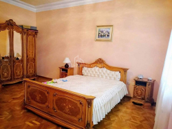 ბინა 200 კვ/მ - ნოე ჟორდანია, Batumi, საქართველო