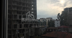 ბინა 3-ოთახი 55 კვ.მ - ლადო გუდიაშვილი, Batumi