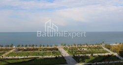 ბინა 1-ოთახი 75.8 კვ.მ - ლეხი და მარია კაჩინსკი, Batumi